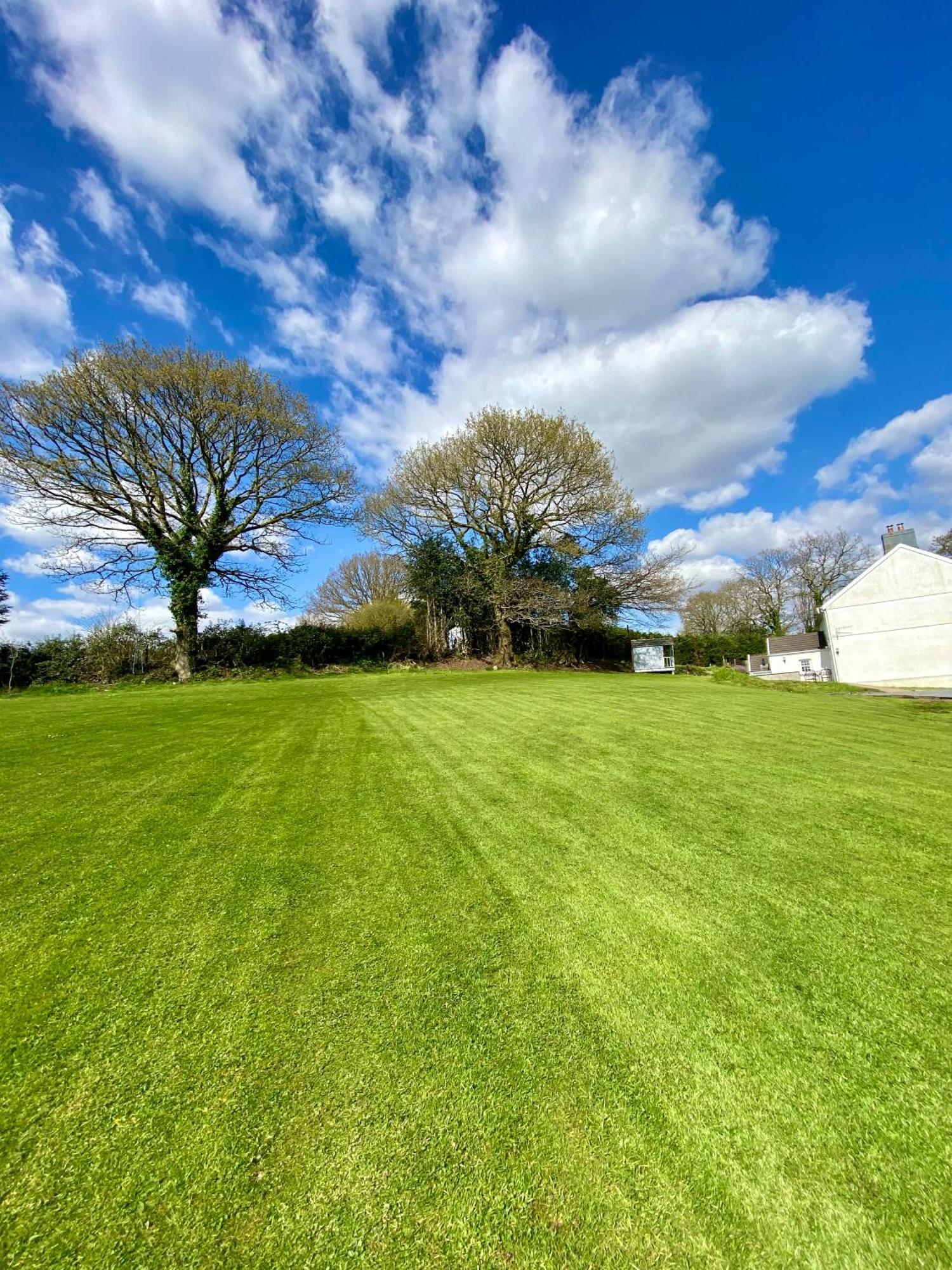 The Farmhouse Swansea Exterior photo